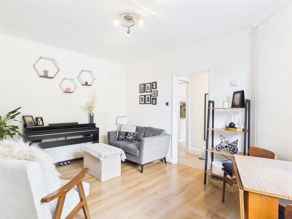 Property photo 3 of 18 Living Room