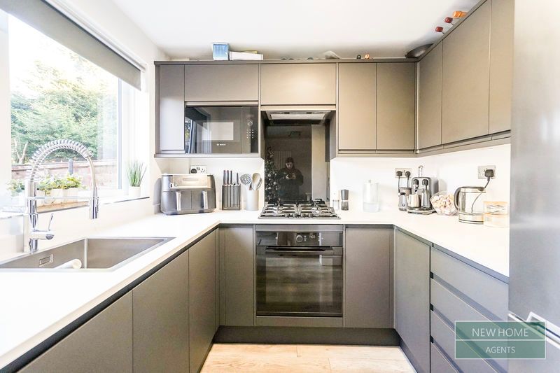 Property photo 2 of 16 Photo 1