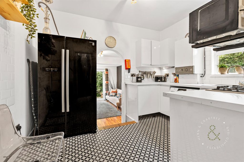 Property photo 3 of 44 Hern Crabtree-655.Jpg