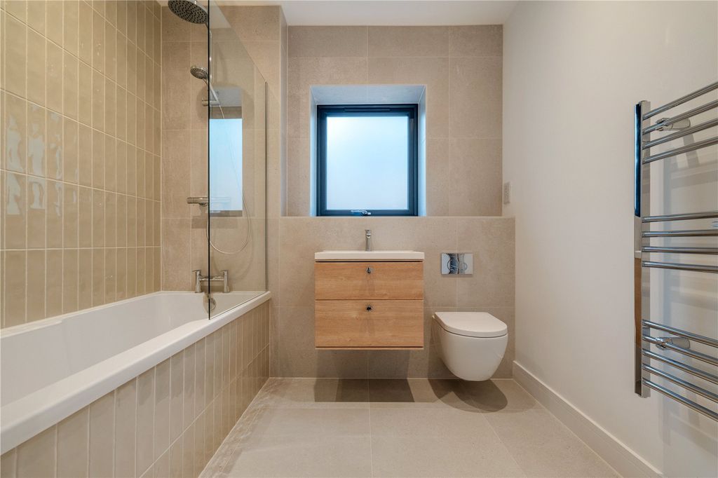 Property photo 3 of 5 Picture 3