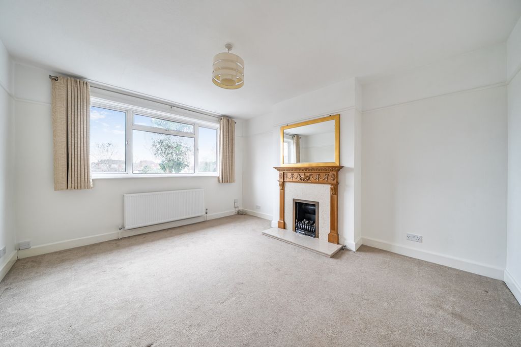 Property photo 2 of 19 1406419-15-6989Ed...