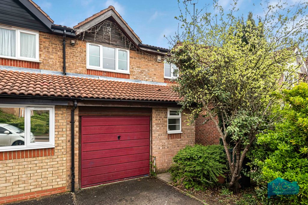 Property photo 1 of 18 Picture No. 08