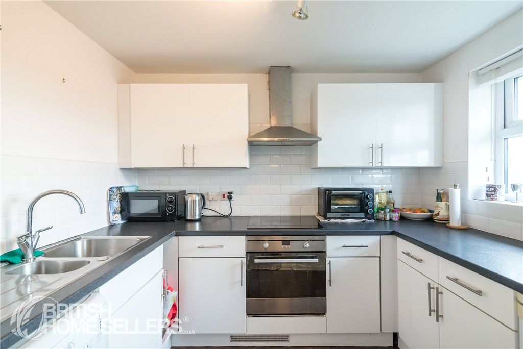 Property photo 2 of 7 Picture No. 06