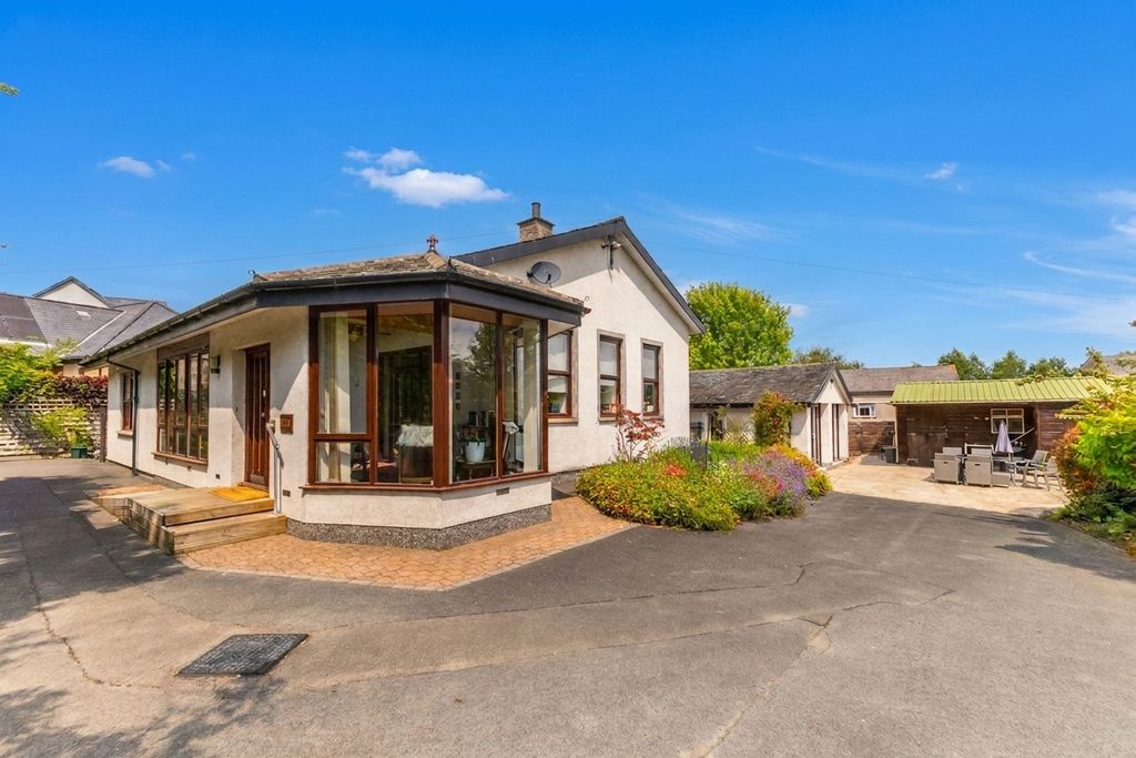 Property photo 1 of 29