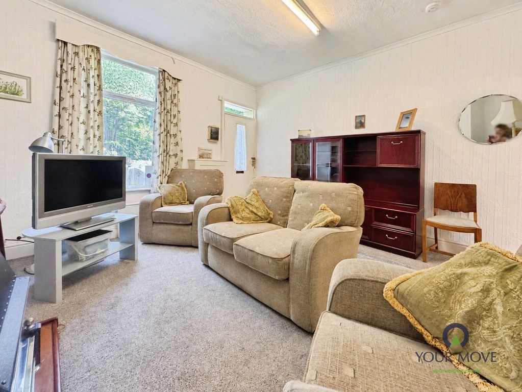 Property photo 3 of 11 Pbox-Img.Png