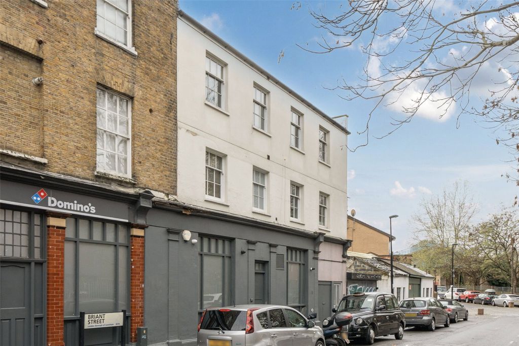 Property photo 1 of 11 Exterior