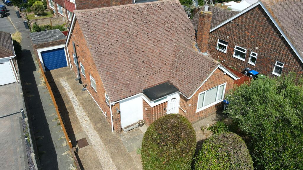 Property photo 1 of 20 J2 .Png