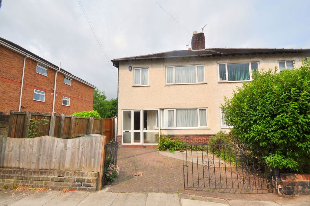 Property photo 1 of 30