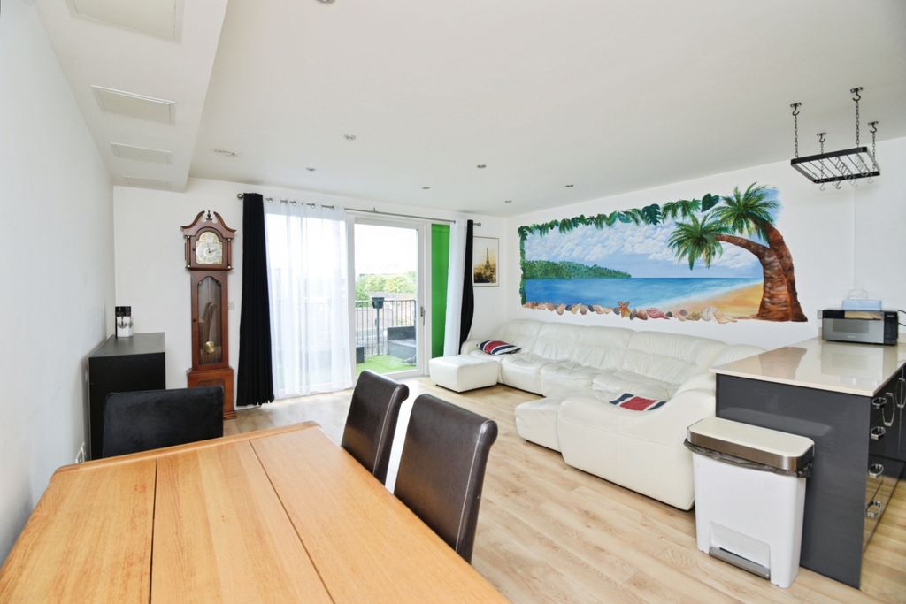 Property photo 2 of 20 Open Plan Living
