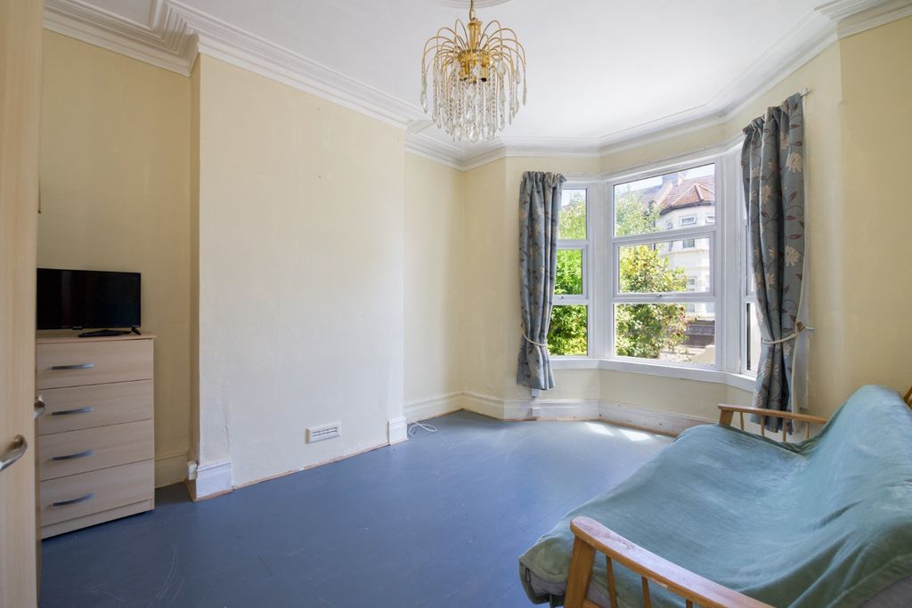 Property photo 3 of 22 5245652