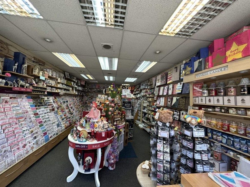 Property photo 3 of 6