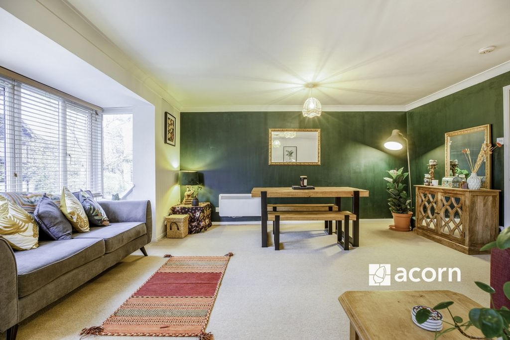 Property photo 2 of 10 Reception