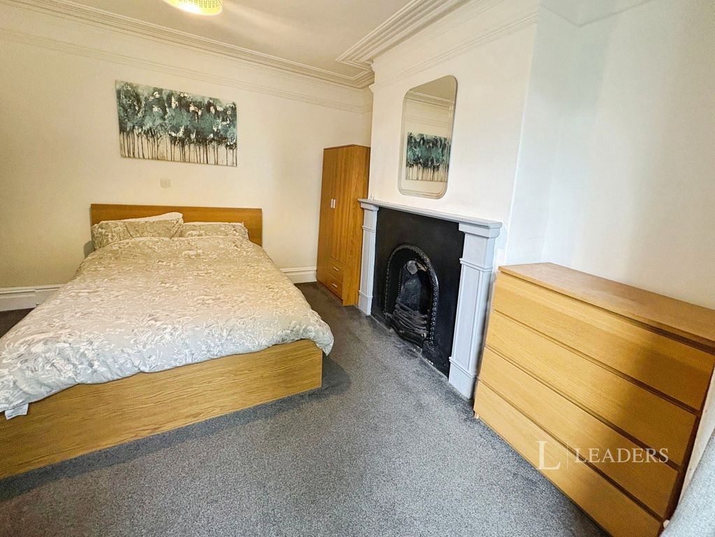 Property photo 2 of 8 Pbox-Img.Jpg