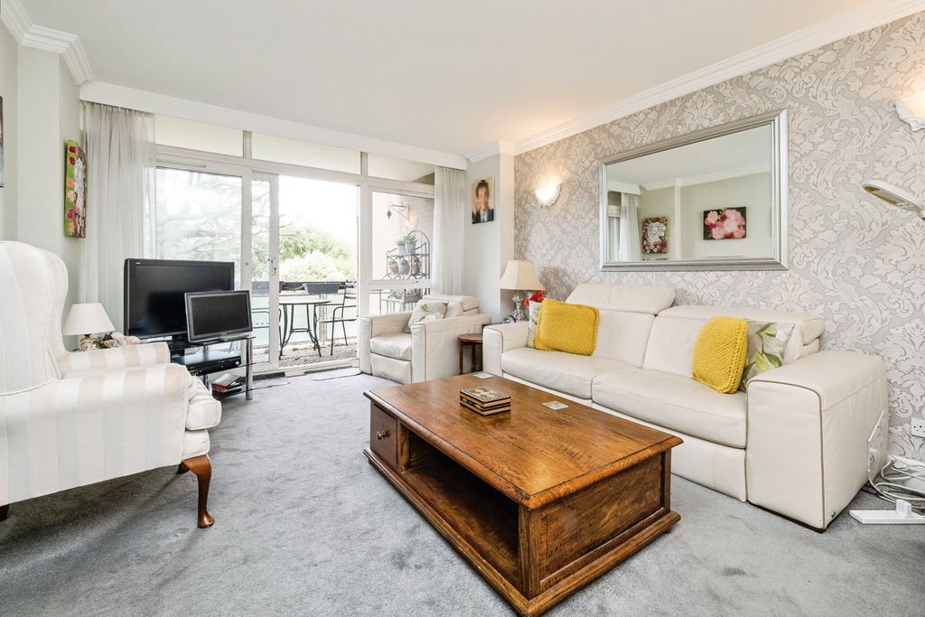 Property photo 2 of 18 Pbox-Img.Jpg