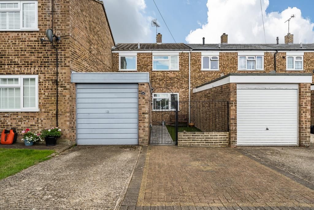 Property photo 1 of 9 Front Aspect