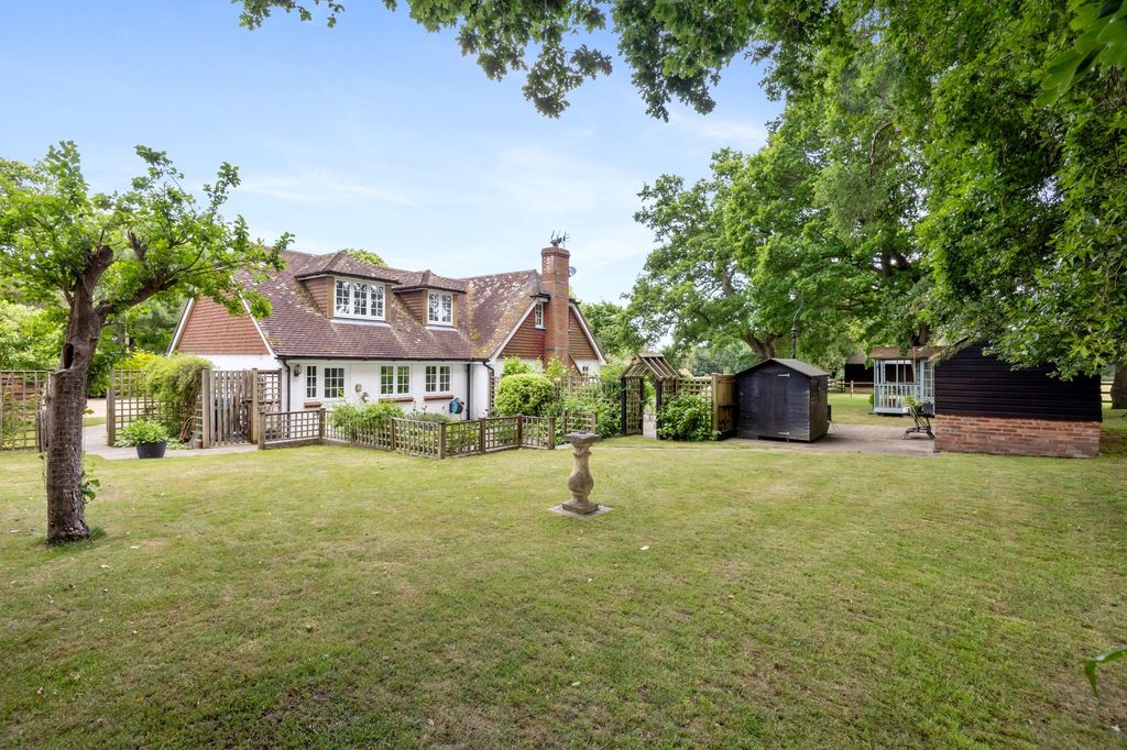 Property photo 2 of 34