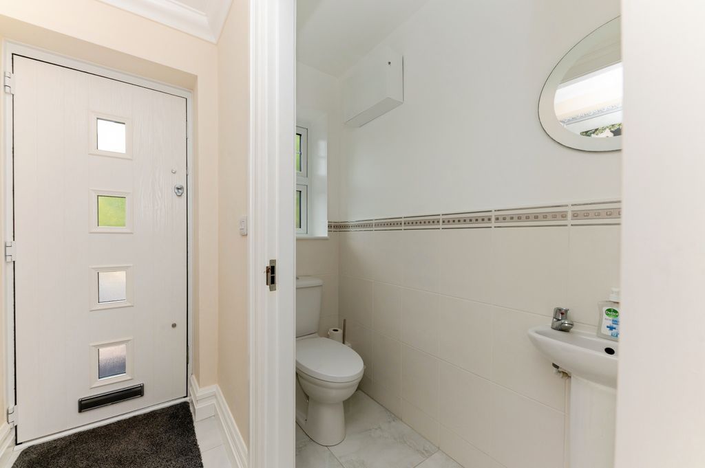 Property photo 3 of 15