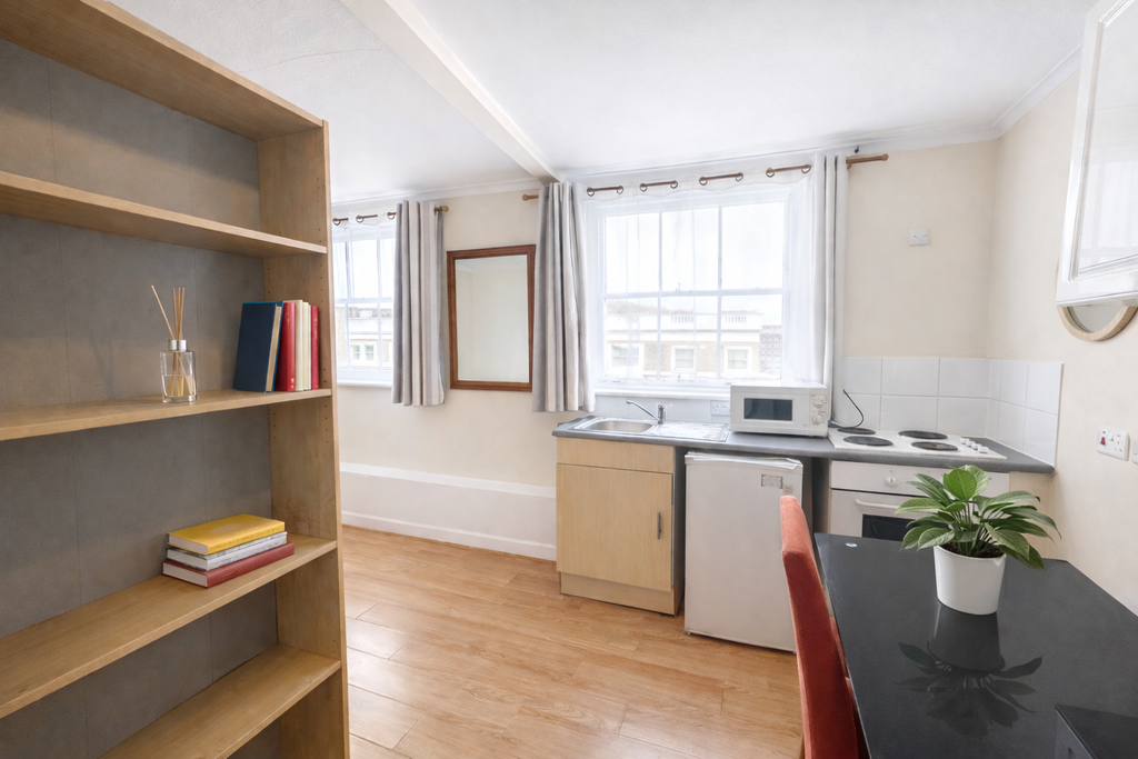 Property photo 3 of 12