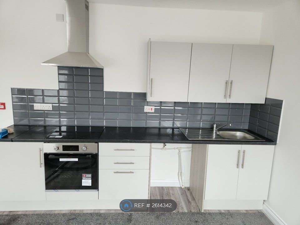 Property photo 2 of 5 5B Kitchen