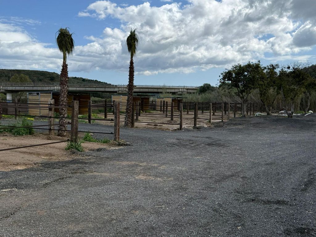 Property photo 1 of 67