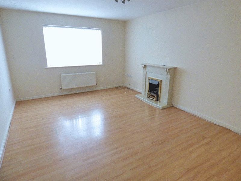 Property photo 1 of 6 Lounge