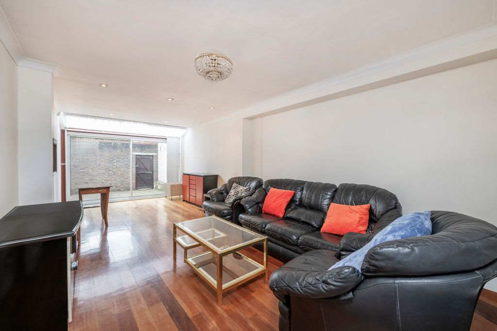 Property photo 2 of 15