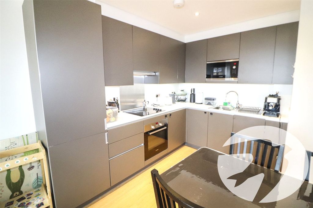 Property photo 2 of 14 Picture No. 09