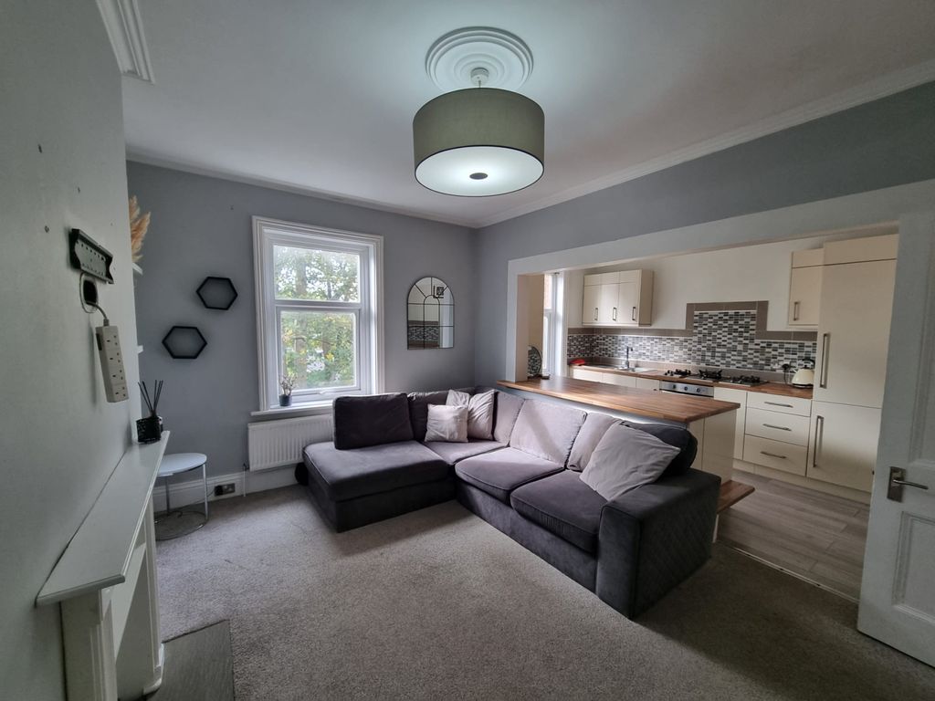 Property photo 2 of 15 Gallery