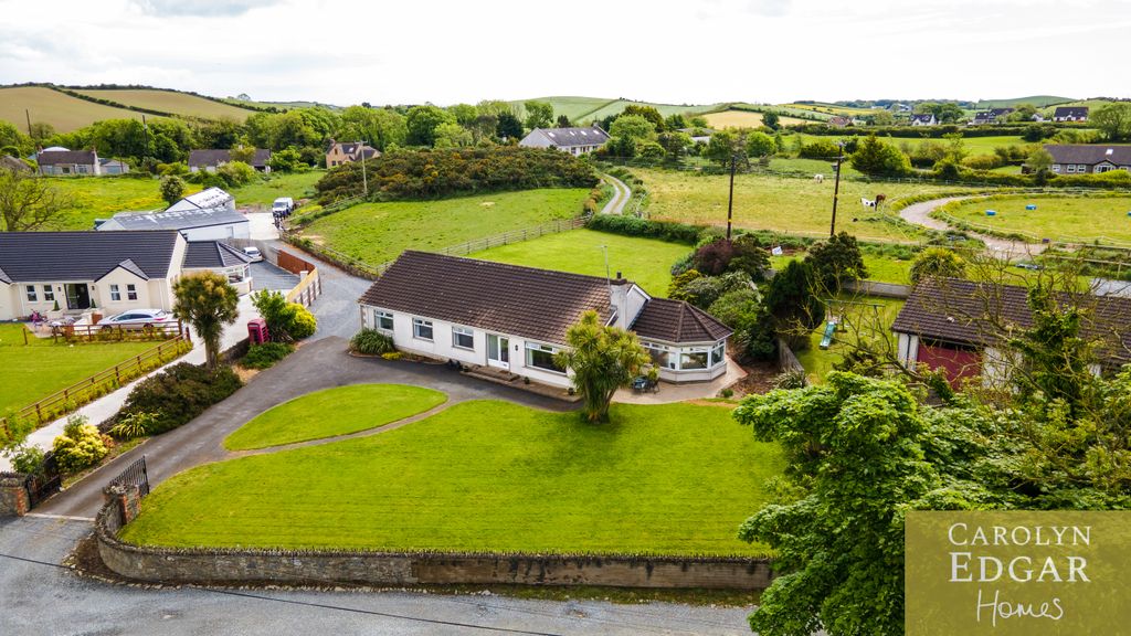 Property photo 3 of 39 0003