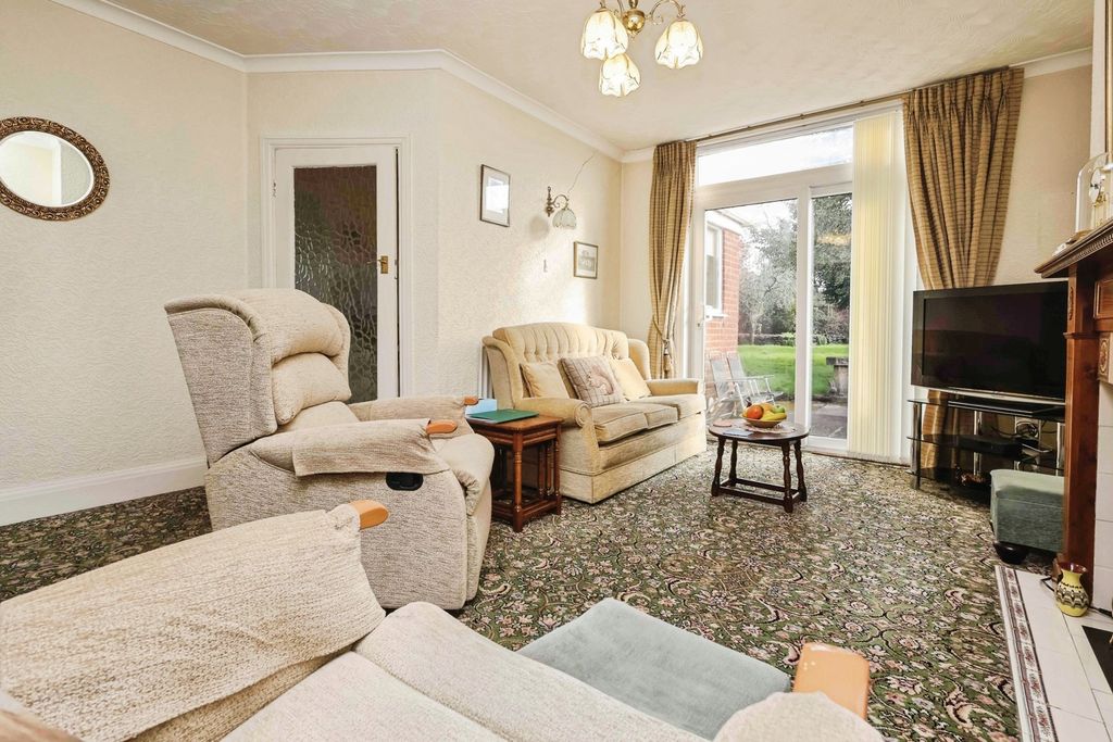 Property photo 2 of 15 Pbox-Img.Jpg