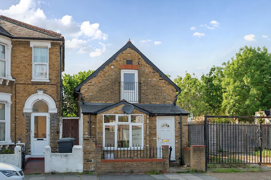 Property photo 1 of 10 Bowness Main