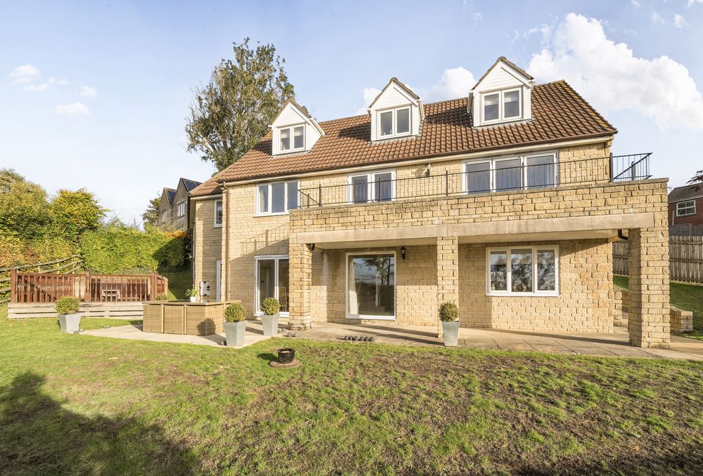 Property photo 1 of 23 1356113-2-68E37ee...