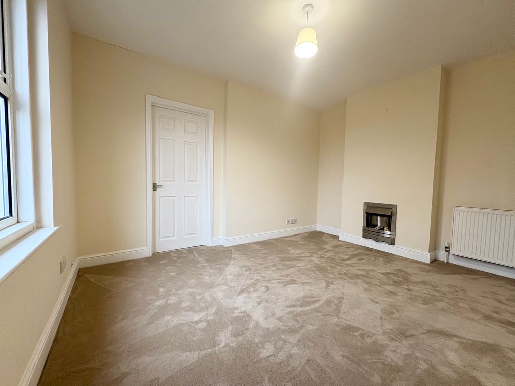 Property photo 3 of 7 Lounge