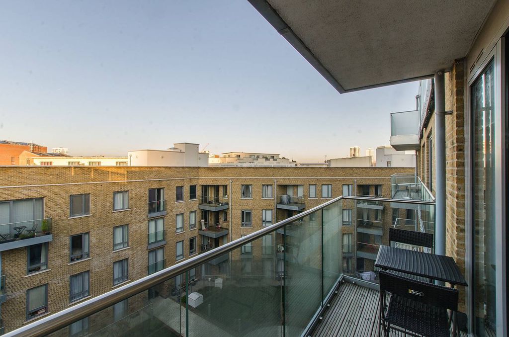 Property photo 3 of 8