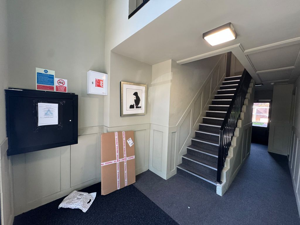 Property photo 2 of 19