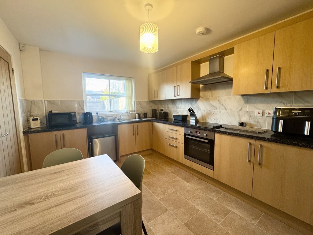 Property photo 3 of 13 Gallery