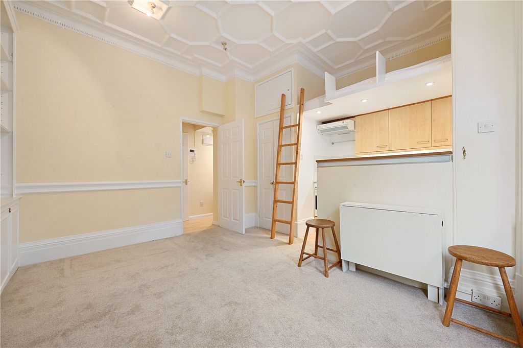 Property photo 3 of 7 Picture No. 06