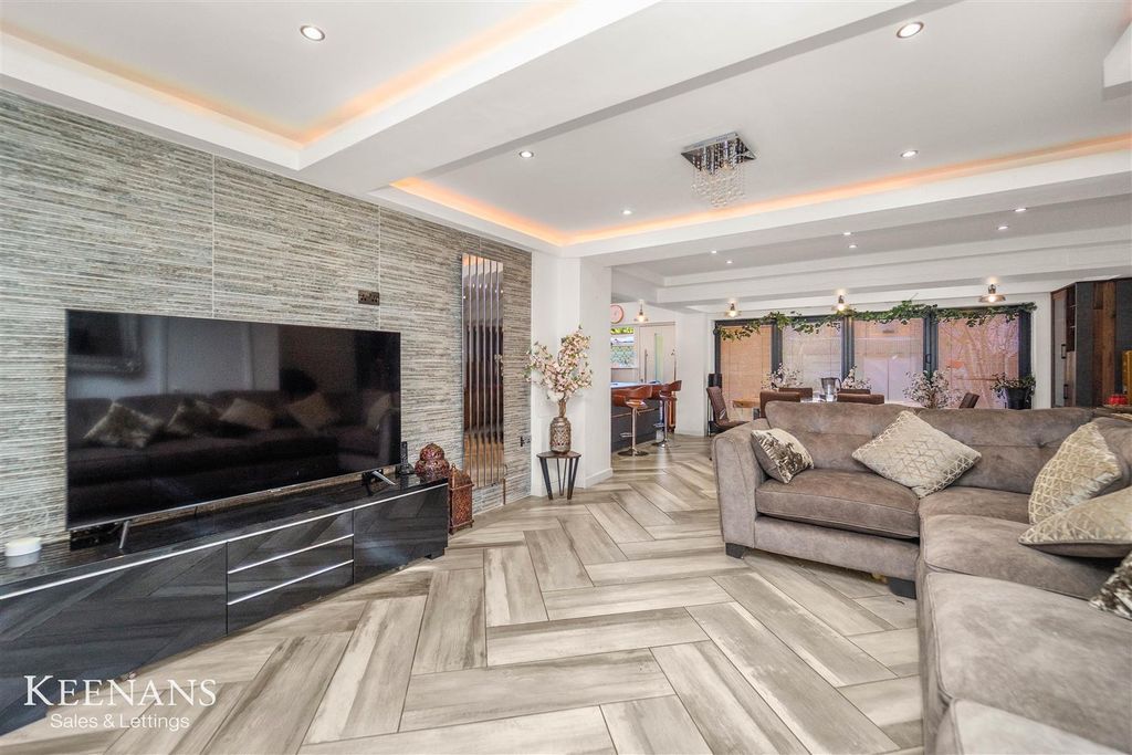 Property photo 3 of 46 17.Jpg