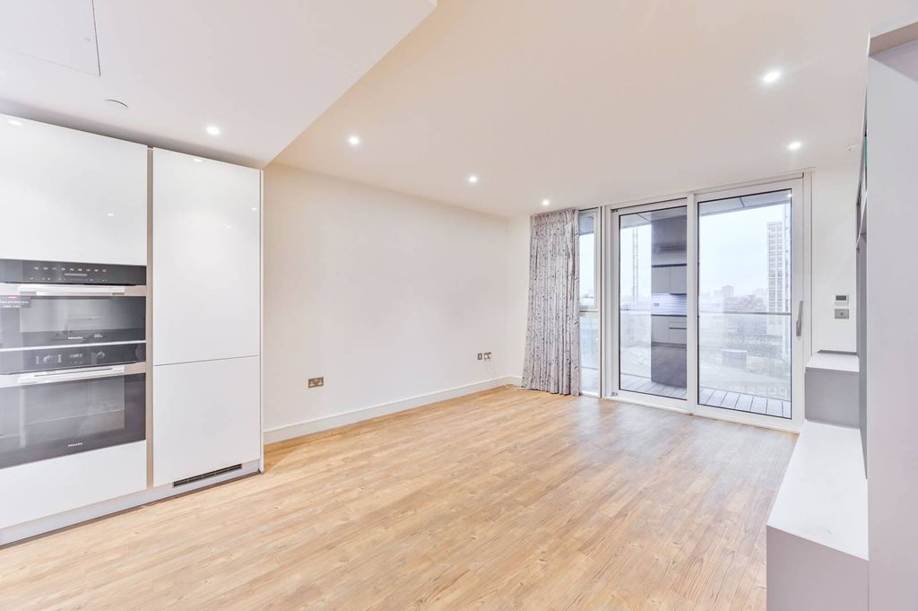 Property photo 1 of 25