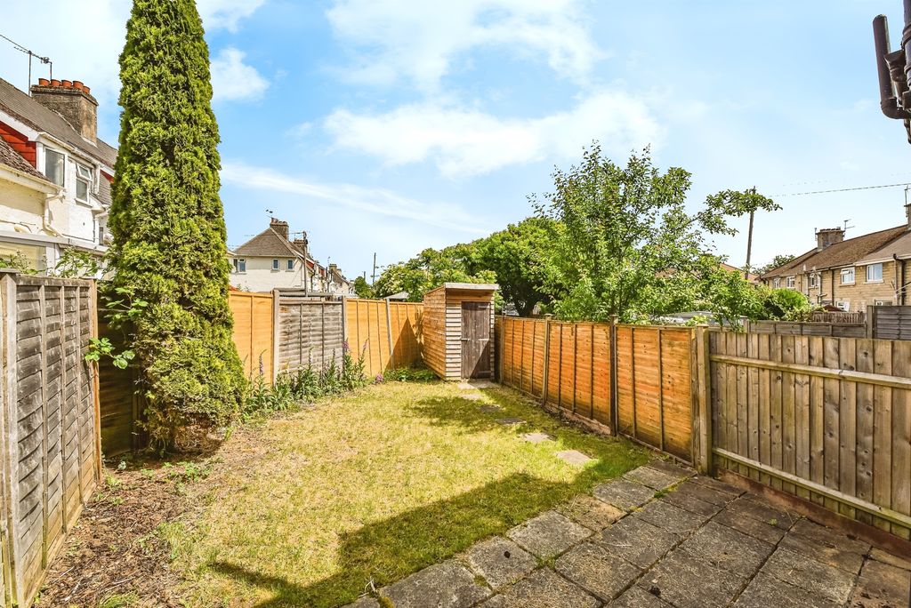 Property photo 3 of 17