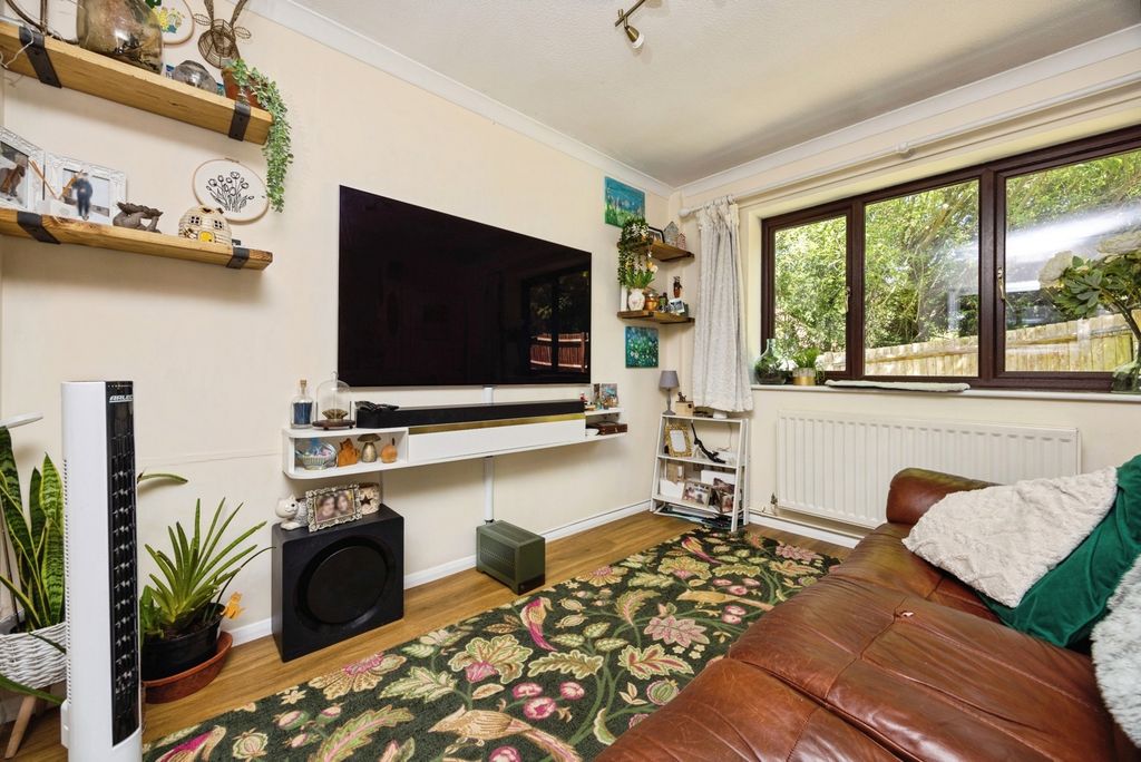 Property photo 3 of 20 Pbox-Img.Jpg