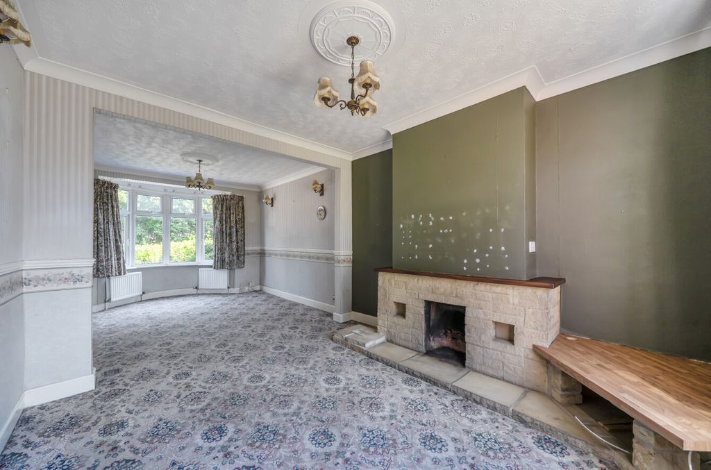 Property photo 3 of 9 14886613