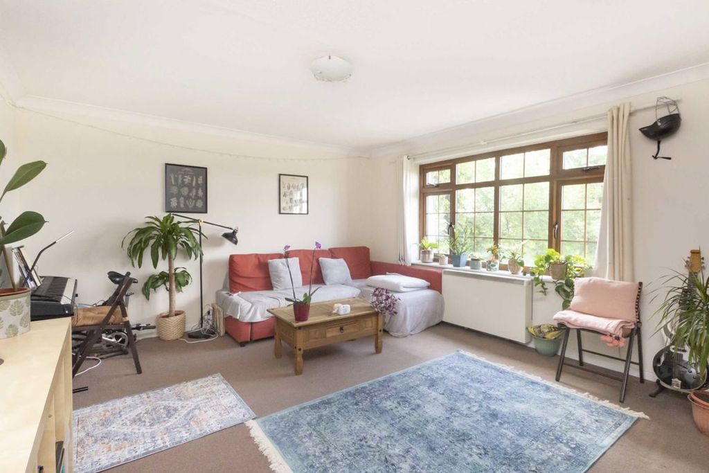 Property photo 2 of 4