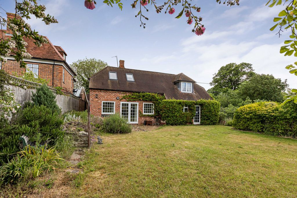 Property photo 3 of 31