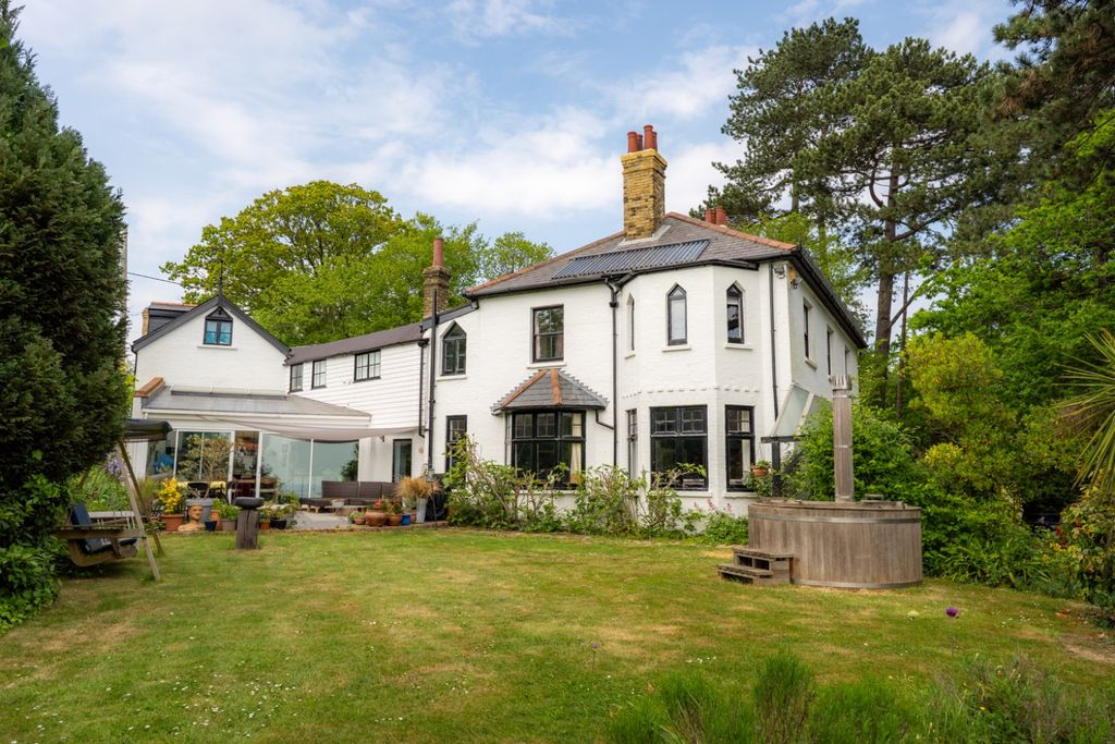 Property photo 1 of 52 5110651