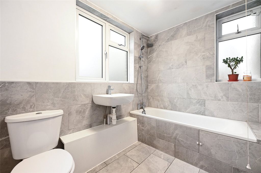 Property photo 3 of 6 Picture No. 01