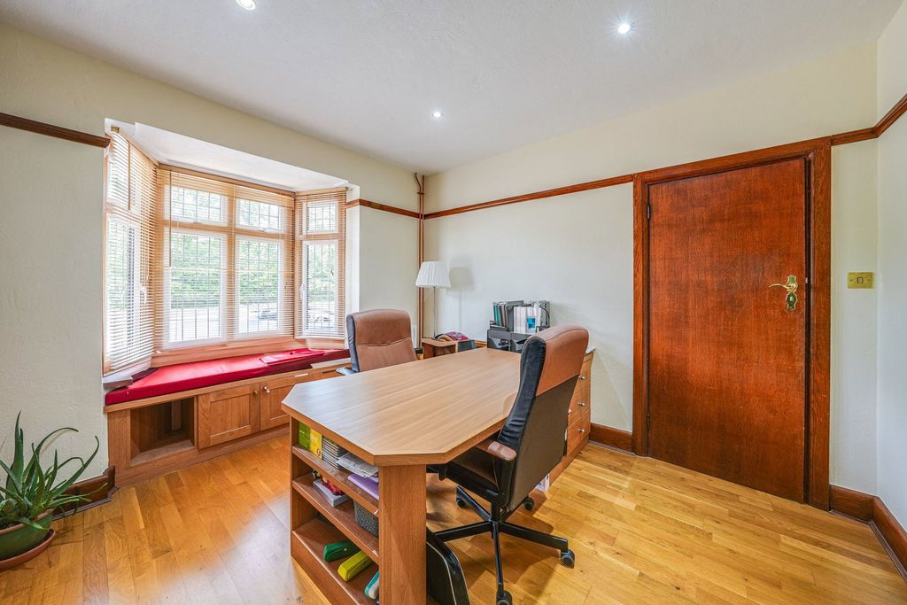 Additional image 11 of 6 bed detached house for saleSaint Hill Road, East Grinstead RH19