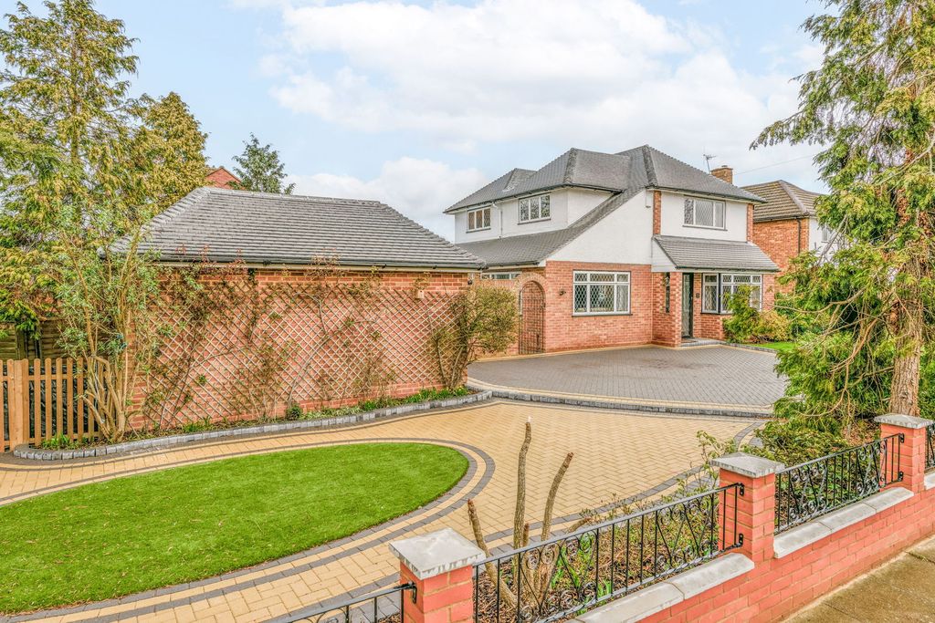 Property photo 1 of 19