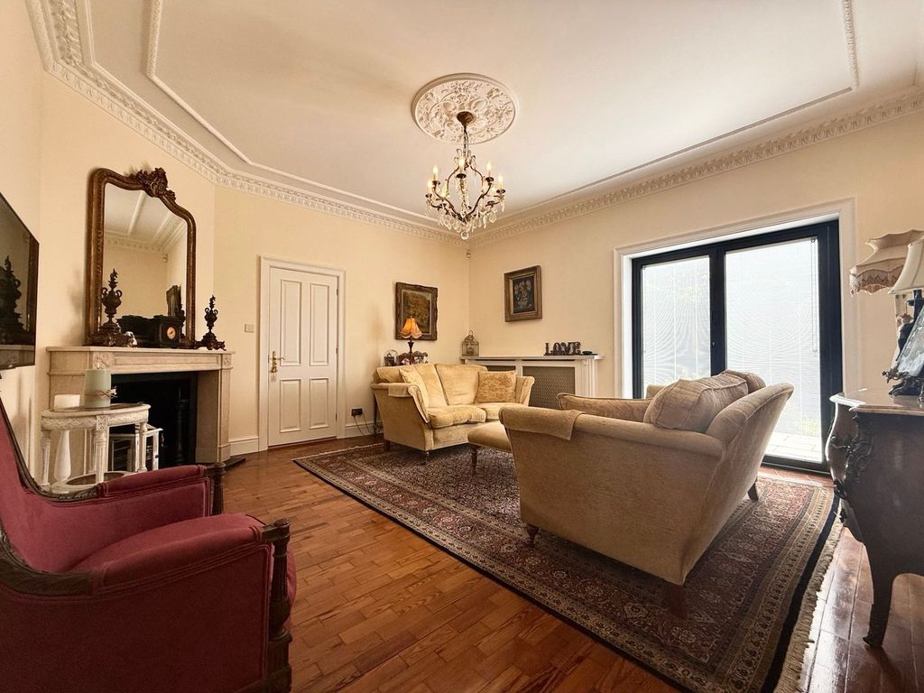 Property photo 2 of 41