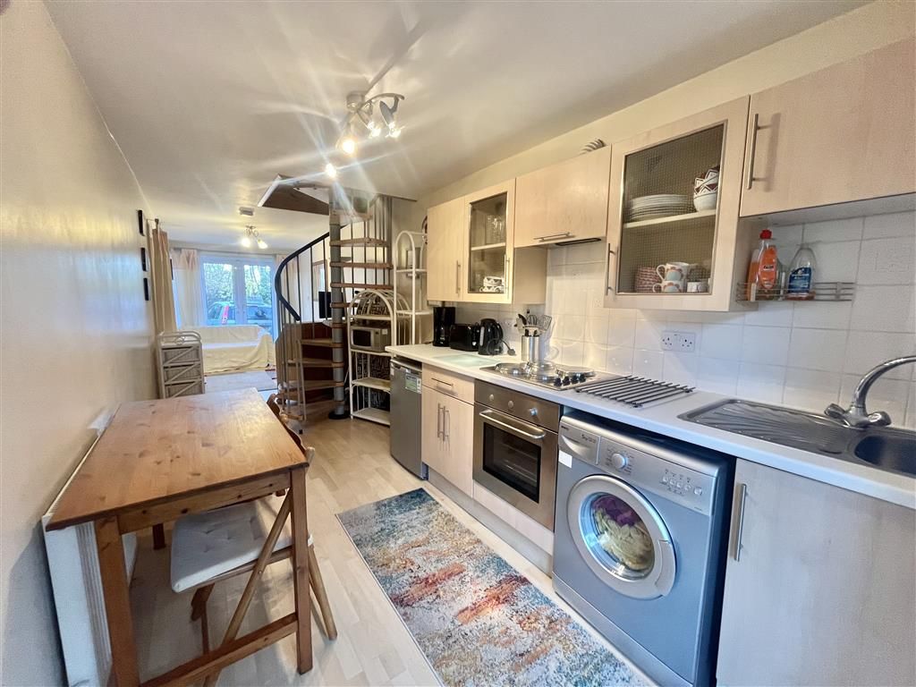 Property photo 1 of 9 Image